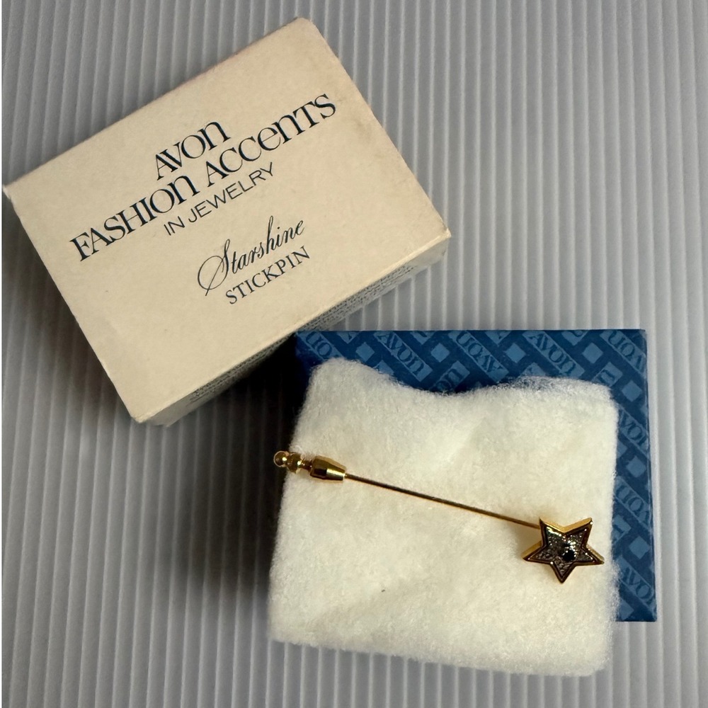 Avon Stickpin Womens OS Gold Vintage 1979 Starshine Fashion Accents Star Pin NIB - Picture 1 of 6